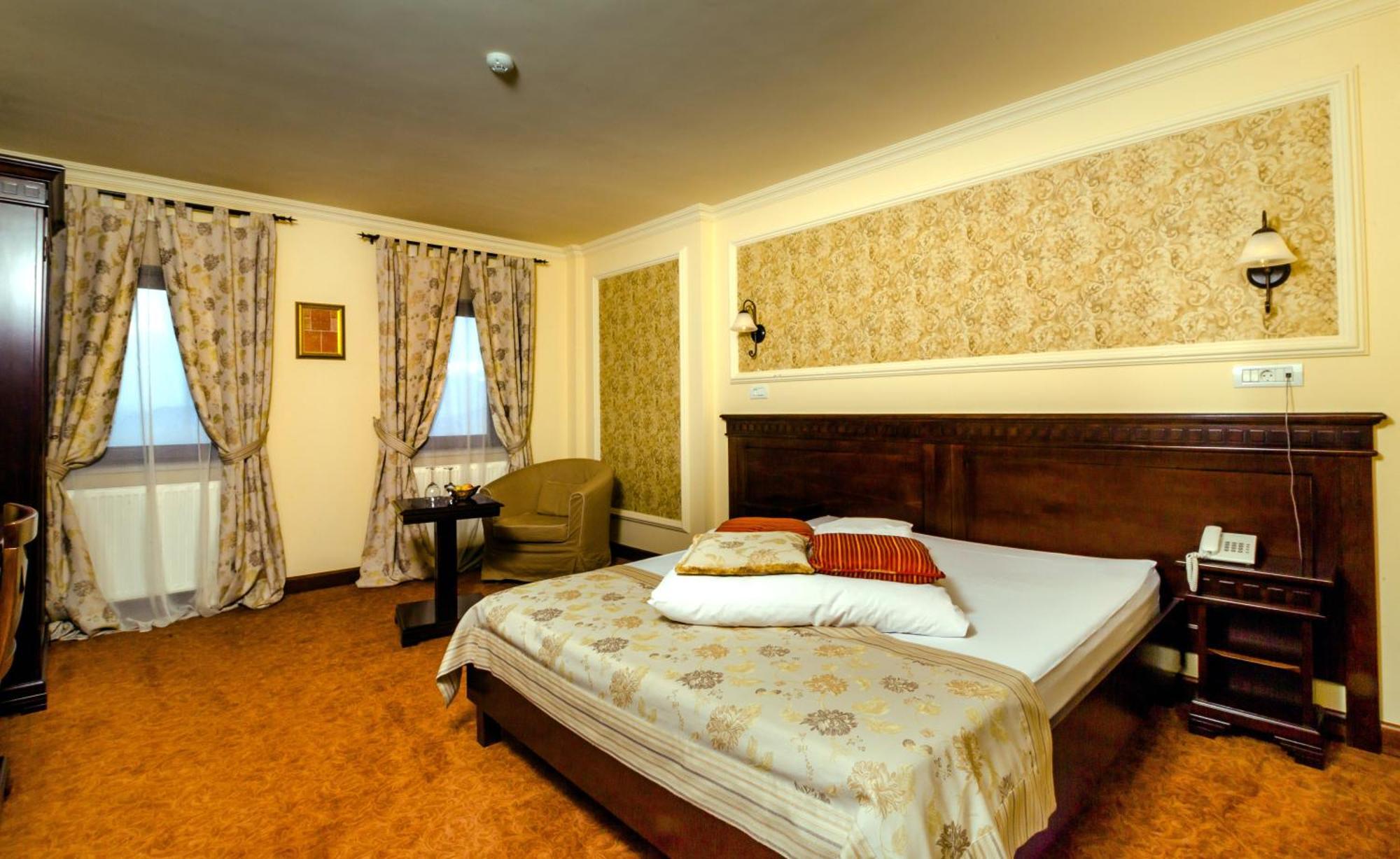 Nobillis - Carpathian Residence Peştera Kamer foto